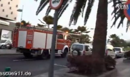 消防车出警视频,火速救援！消防车出警现场直击